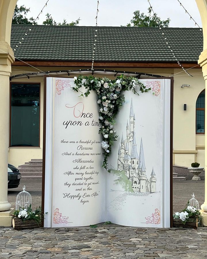 welcome sign