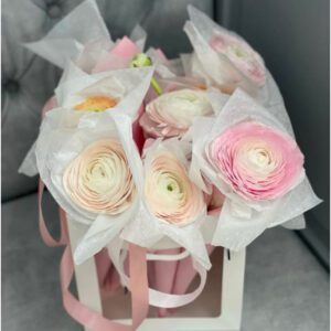 Martisor parfumat Ranunculus