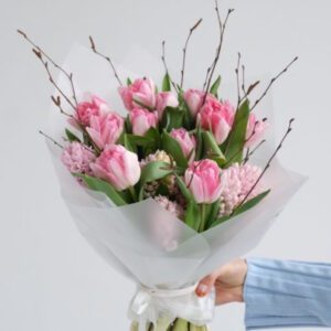 Buchet lalele și zambile